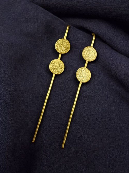 Gold-plated round earcuff for daily wear, ethnic and western style.