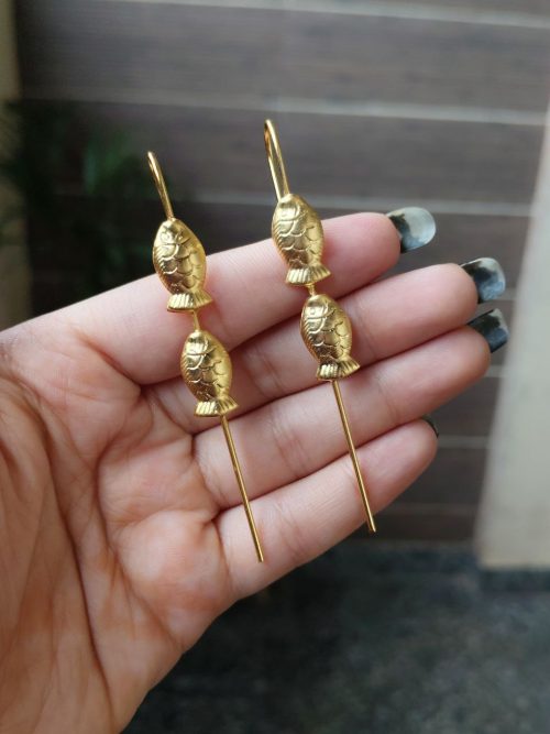 Gold-plated fish earcuff for ethnic and western daily wear.