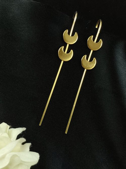 Gold plated half moon earcuff for daily ethnic wear.