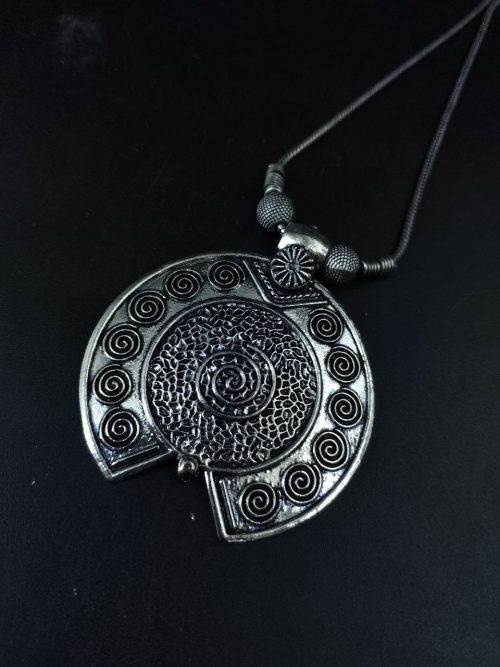 German silver round shape necklace set with stylish chain pendant