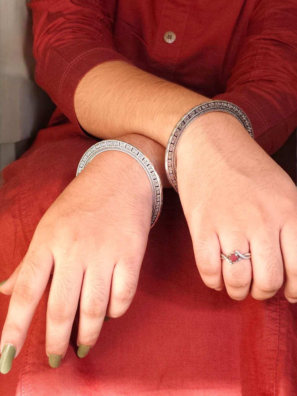 Ethnic Oxidized Bangle – German Silver Look-Alike Perfect Jewelry 2 silver plated ethnic Oxidized bangle in German silver look-alike finish with traditional Indian design.