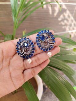 Oxidised Elelphant Stone Pearl Stud Earring