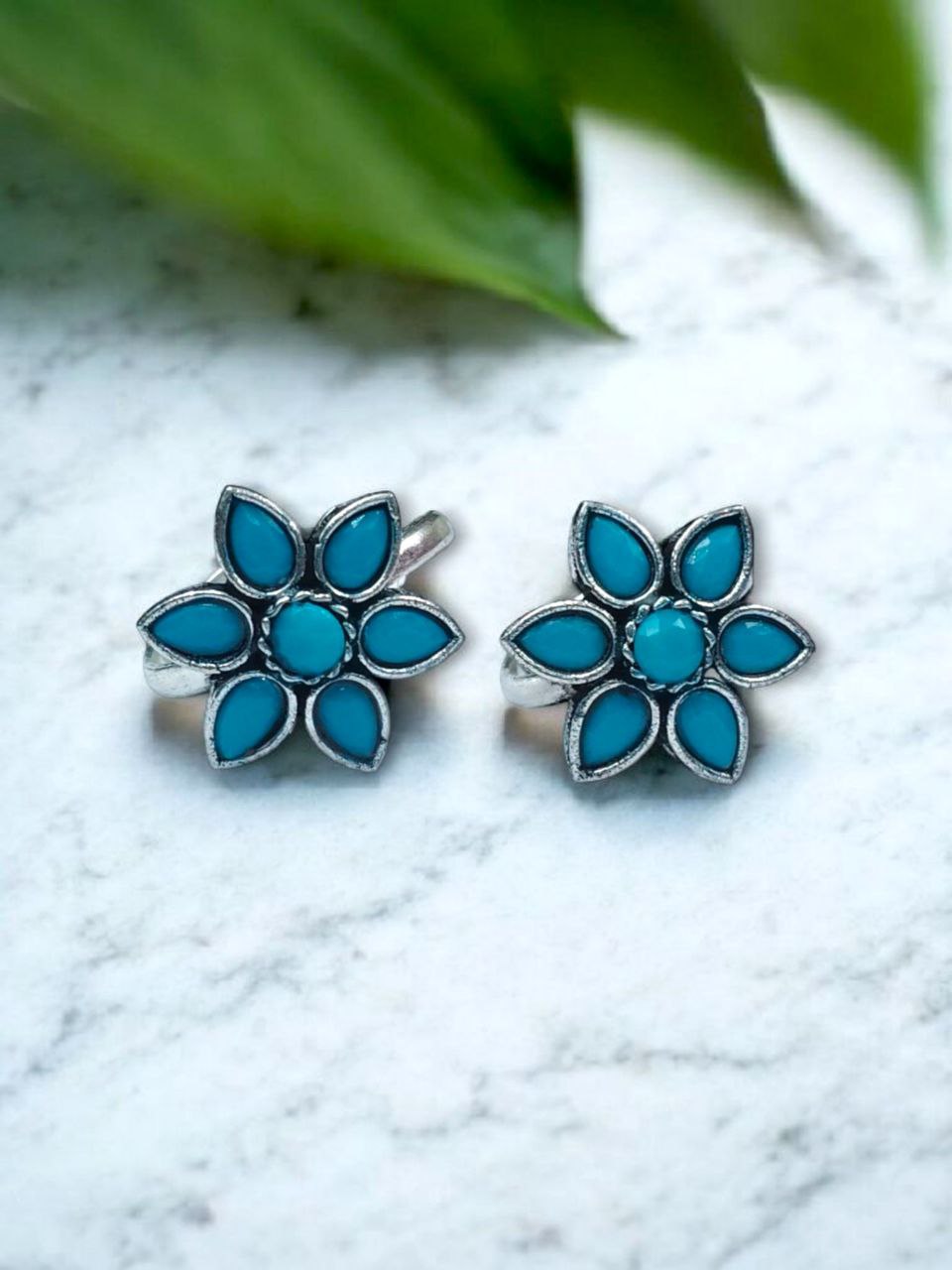 Traditional Flower Design Toe Ring | Oxidized Stone Work Best Jewelry 2 Traditional Oxidized Flower Design Toe Ring with Stone Work