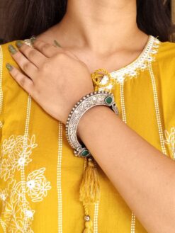 Traditional floral art stone oxidized bangle for women