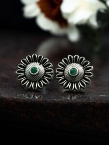 Vintage Look Flower Design Toe Ring | Oxidized Silver Replica Stone Work Best Jewelry for Women - color: "Green"