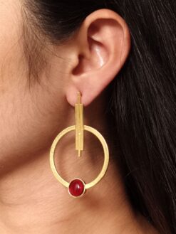 Trendy gold plated circle stud earrings with stone design for western look jewelry.