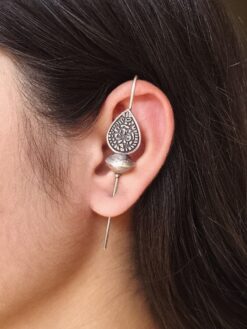 Handcrafted oxidized earcuff with ethnic design