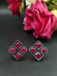 Handcrafted Oxidized Toe Ring | Adjustable Silver Replica Vintage Look Stone Best Jewelry - color: "Red"