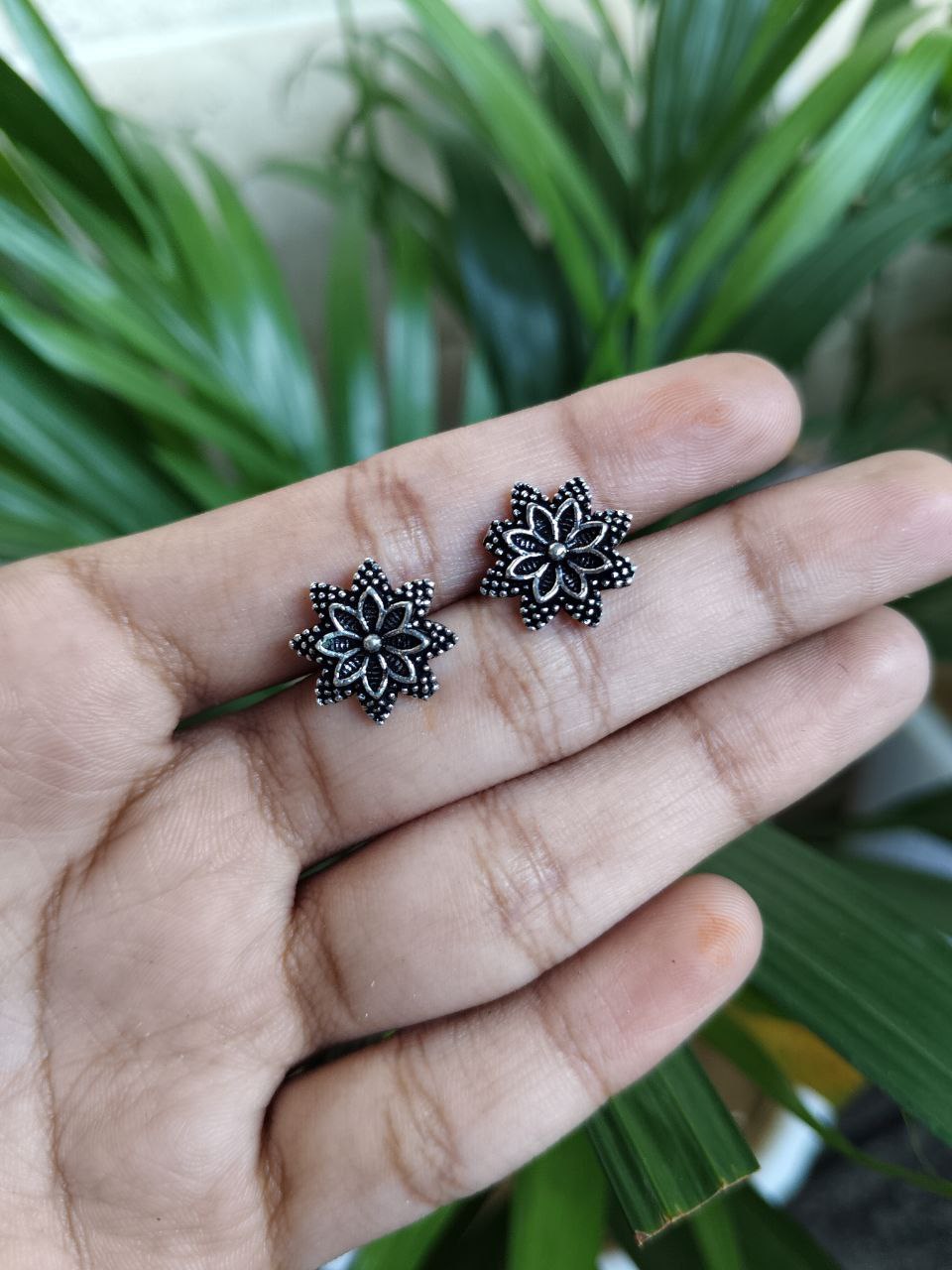 Silver Plated Flower Stud Earrings With Elegant Design 1 Silver Plated Flower Stud Earrings With Elegant Design