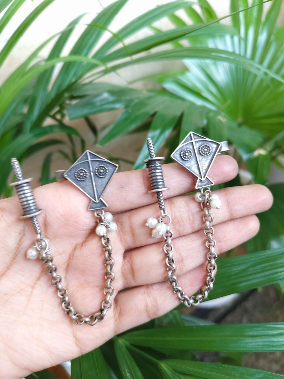 Stylish Silver Plated Kite Earcuff Earrings with Elegant Pearl Detailing for Women 1 Stylish Silver Plated Kite Earcuff Earrings with Elegant Pearl Detailing for Women