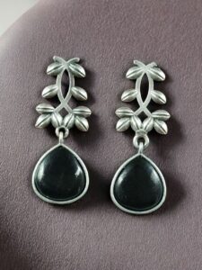 Vintage Look Silver Replica Earrings | Leaf Design Dangler Perfect Jewelry for Women - color: "Black"