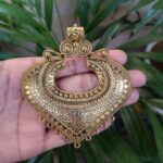 Gold Plated Floral Art Pendant with Unique Design for Stylish Jewelry Making Crafts
