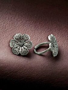 Handcrafted Floral Design Toe Ring | Oxidized Silver Plated Daily Wear Best Jewelry