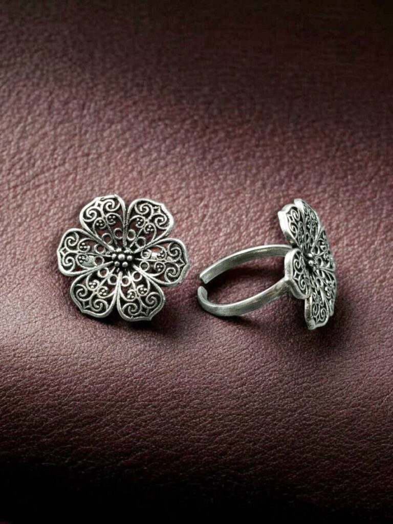 Handcrafted Floral Design Toe Ring | Oxidized Silver Plated Daily Wear Best Jewelry