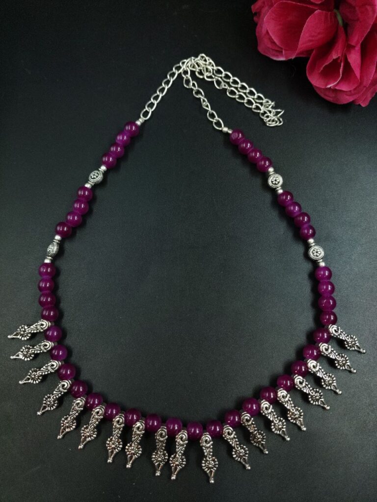Choker Necklace for Women with Stylish Modern Ethnic Design