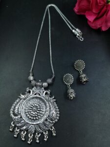 Peacock Design Silver Plated Chain Necklace with Elegant Pearl Work Ethnic Jewelry