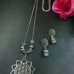 Flower Design German Silver Chain Pendant Necklace Set for Women