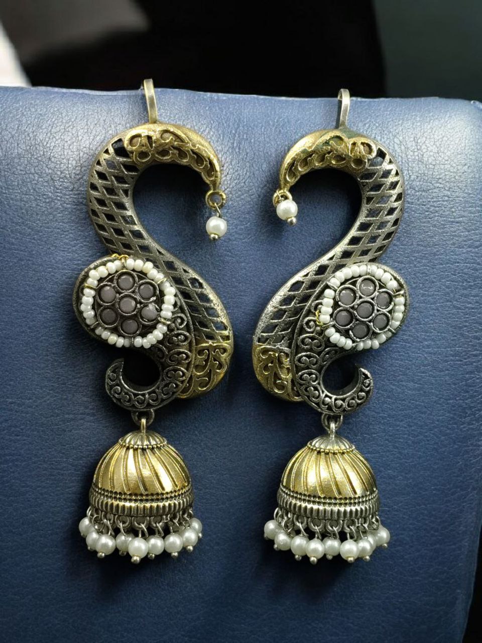 Beautiful Two-Tone Jhumki Earcuff | Stone & Pearl Detailing Traditional Ethnic Jewelry For Girls 10 Two-tone jhumki earcuff with stone and pearl detailing for ethnic wear.