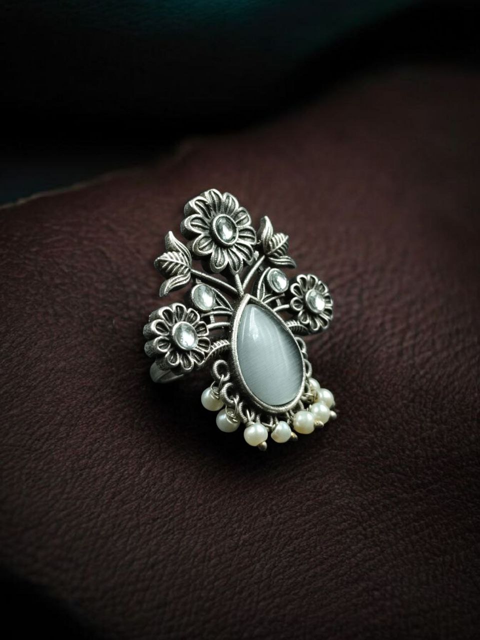 Traditional Flower Design Ring | Silver Replica Adjustable Stone & Pearl Work Best Jewelry 12 Silver replica adjustable flower ring with stone and pearl work.