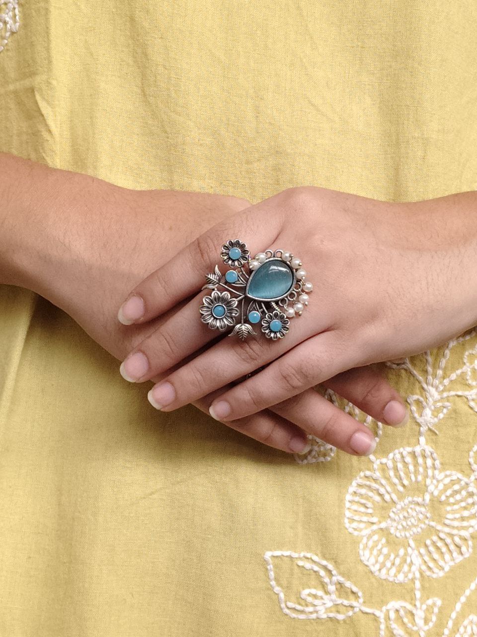 Traditional Flower Design Ring | Silver Replica Adjustable Stone & Pearl Work Best Jewelry 2 Silver replica adjustable flower ring with stone and pearl work.