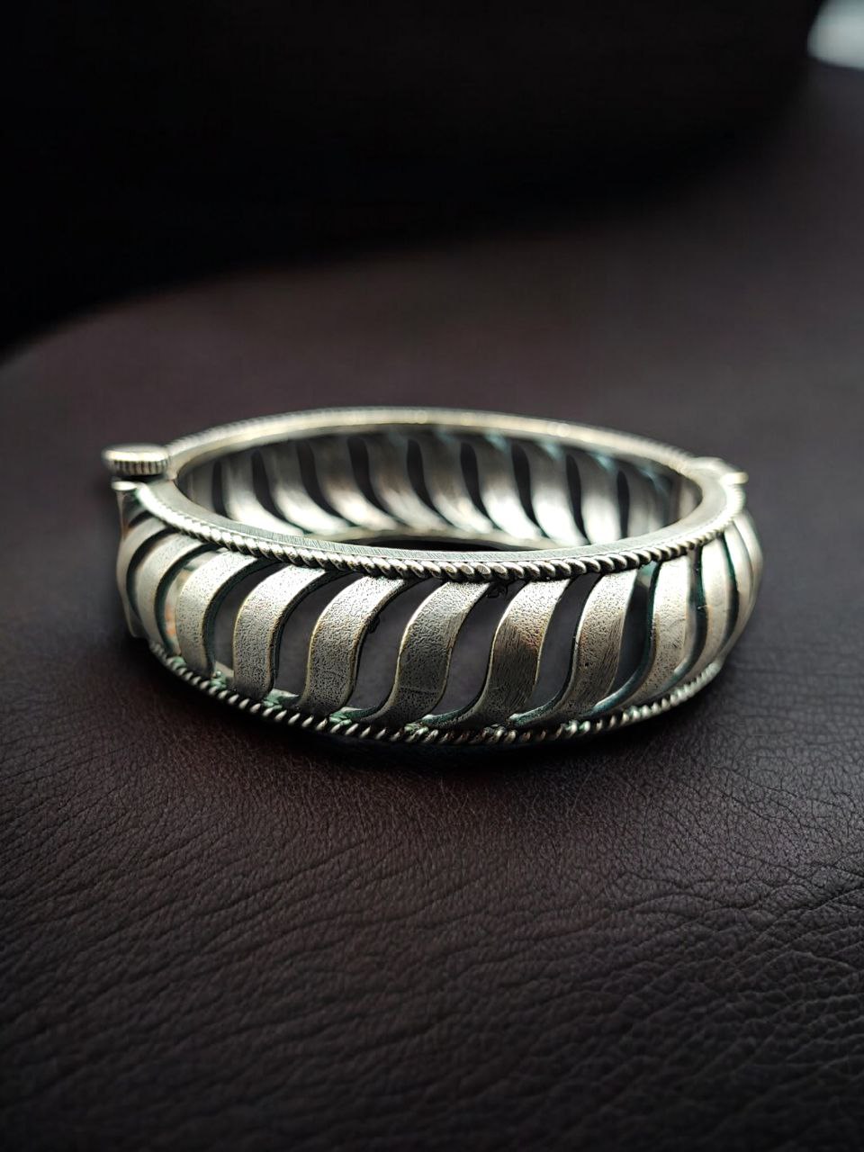 Beautiful Silver Replica Openable Bangle | Elegant Daily Wear Comfortable Jewelry for Women 3 Beautiful silver replica openable kada bangle for women