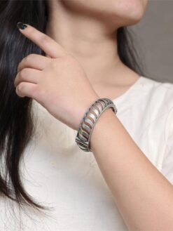 Beautiful silver replica openable bangle for women