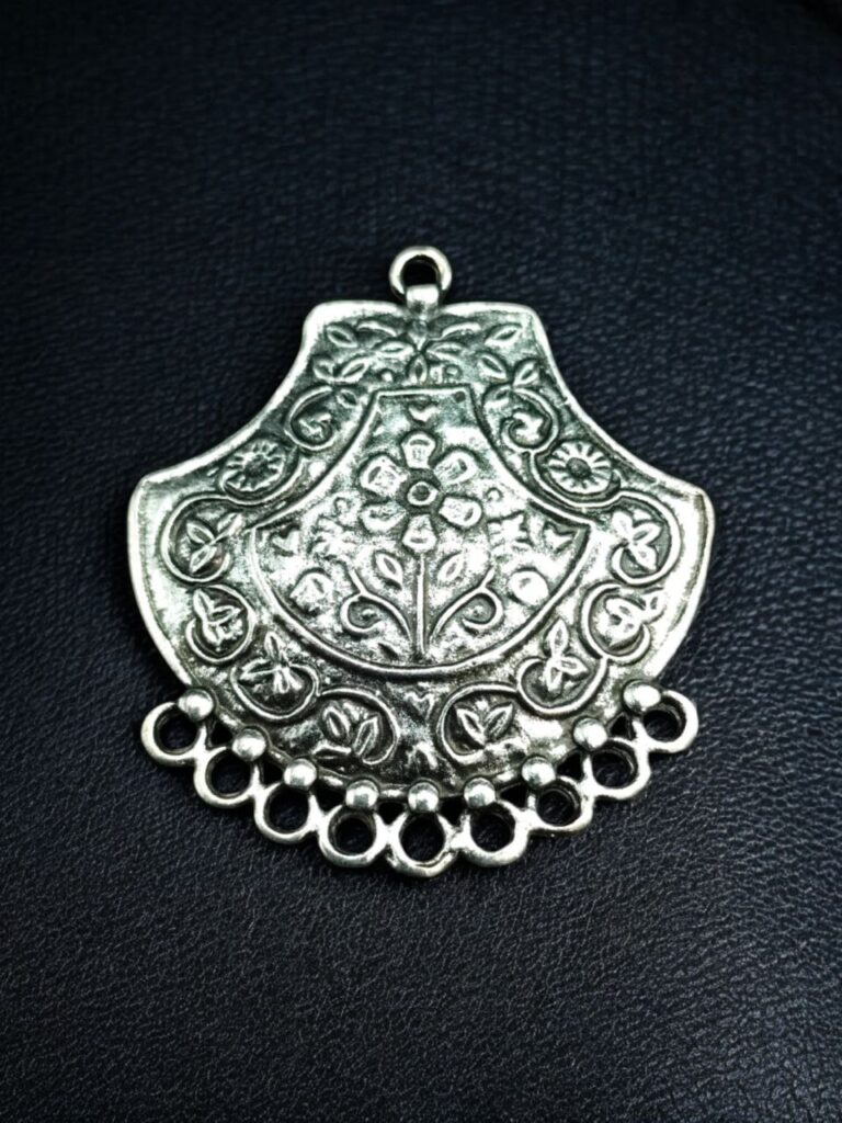 Flower Design Pendant German Silver DIY Jewellery Raw Material for Handmade Jewelry Craft Making