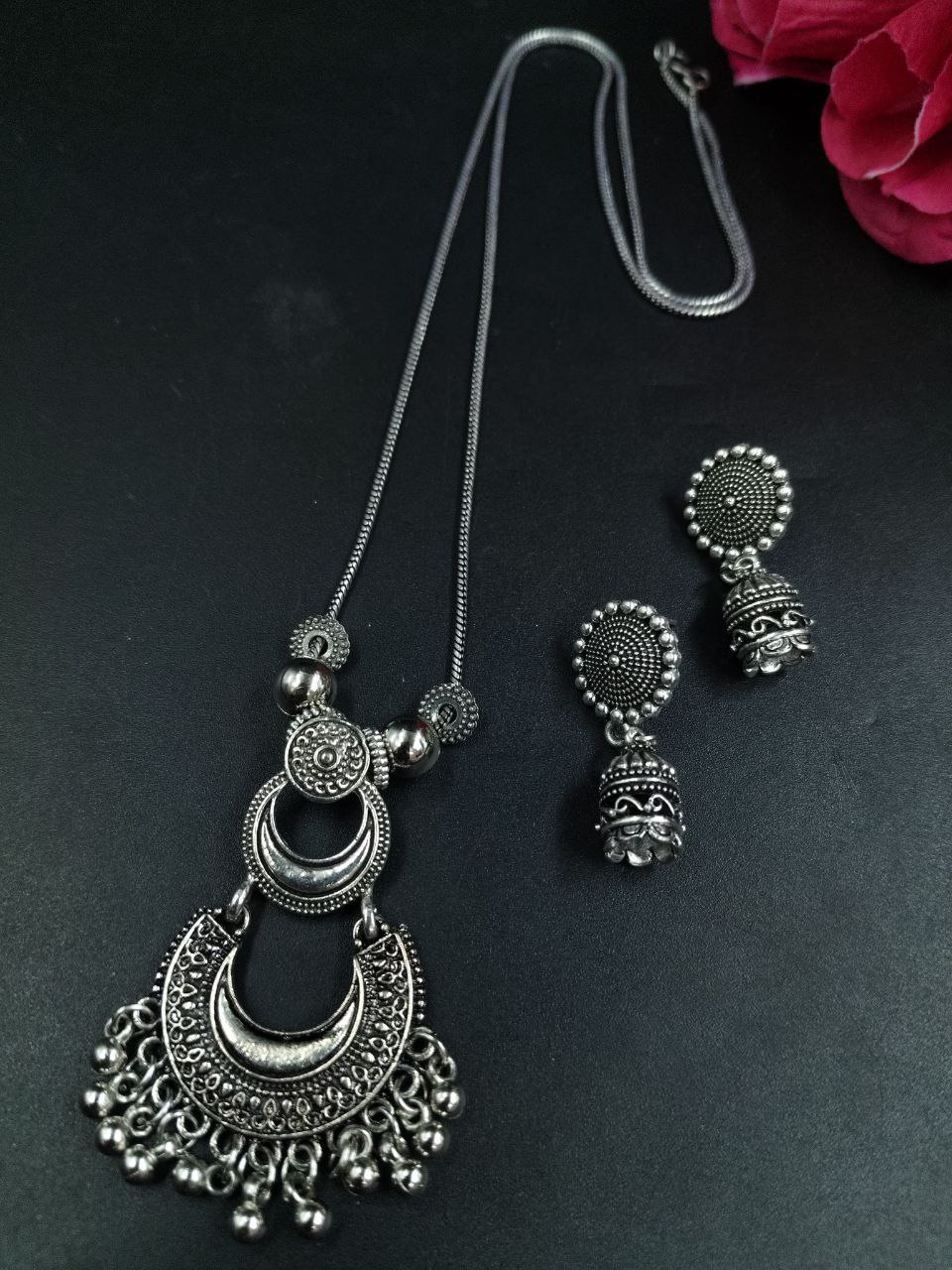 Half Moon Design Chain Pendant Necklace with Traditional Ghungroo Detailing for Women 1 Half Moon Design Chain Pendant Necklace with Traditional Ghungroo Detailing for Women