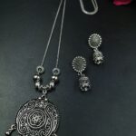 Floral Art Chain Pendant Necklace for Women