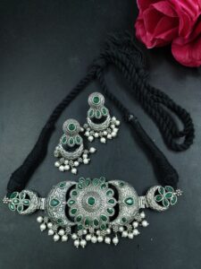 Floral Art Silver Plated Thread Necklace with Stone and Pearl Work Elegant Ethnic Jewelry