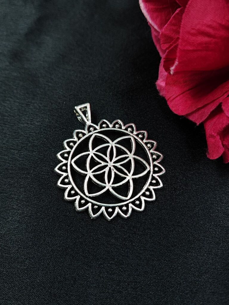 Flower Design German Silver Pendant Raw Material for DIY Jewelry Making