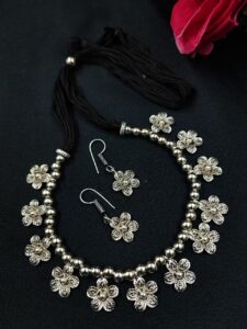 Lightweight Flower Charm Necklace Set | Adjustable Thread Ethnic Beautiful Choker Jewelry For Women