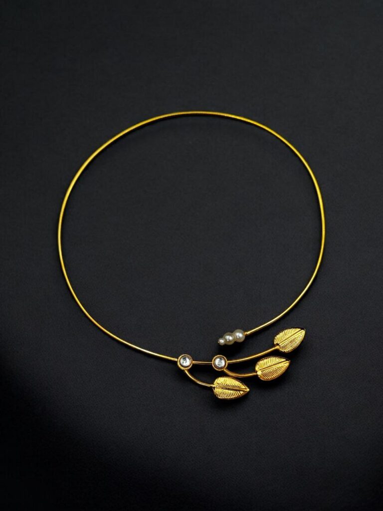 Beautiful Gold Plated Hasli Necklace with Stone Work | Festive Wear Jewelry For Girls