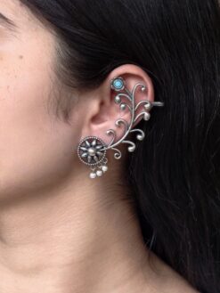 Silver replica flower design earcuff with stone and pearl work