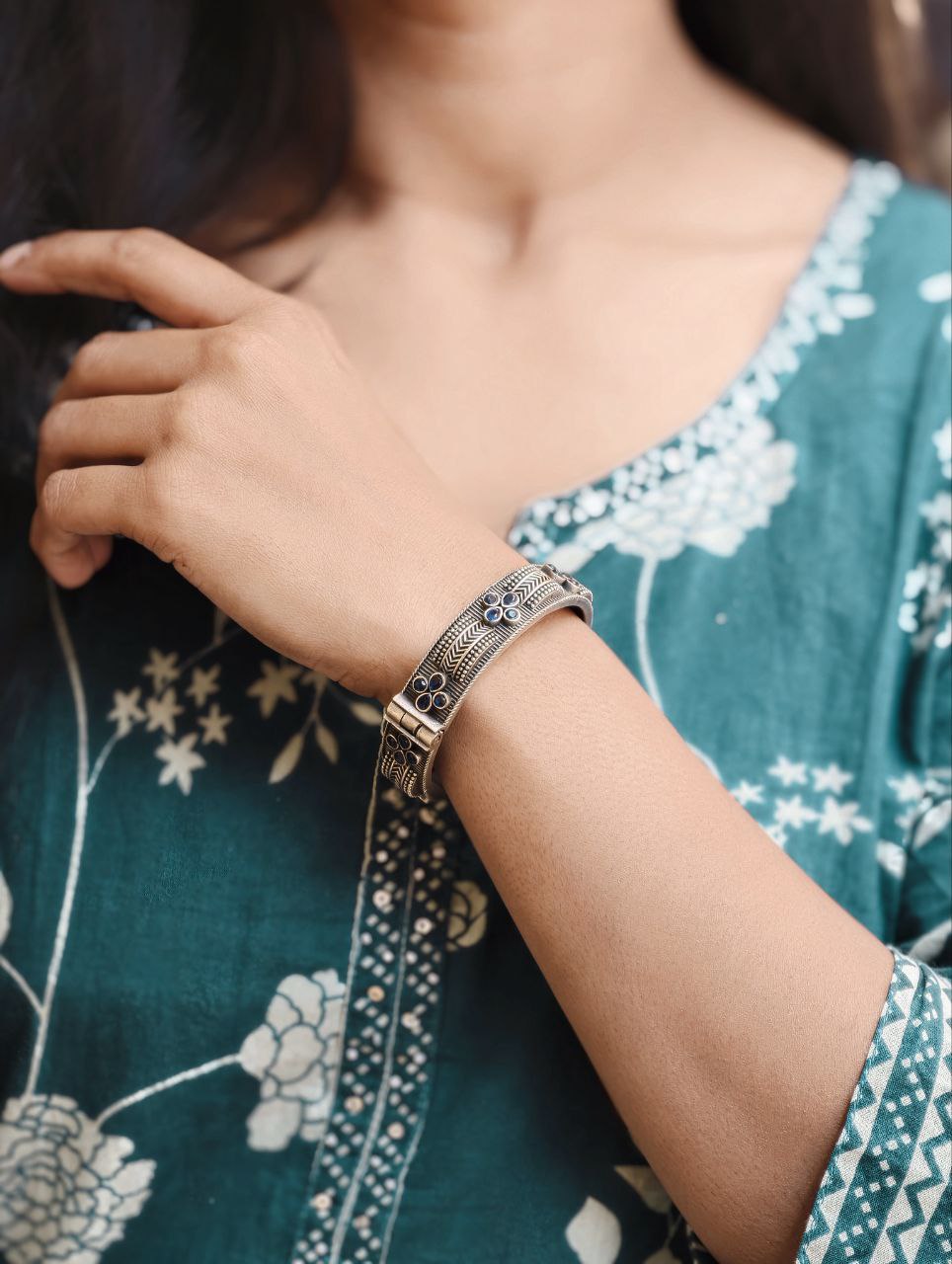 Attractive Silver Replica Bracelet with Elegant Traditional Art Work 3 Silver Replica Bracelet traditional brass silver look jewelry