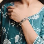 Bulk 182 Attractive Silver Replica Bracelet with Elegant Traditional Art Work - "Blue"