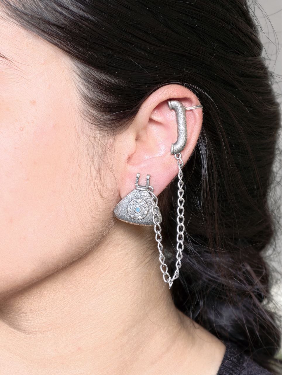 Silver Replica Beautiful Design Telephone Earcuff | Stone Work Oxidized Jewelry For Girls 2 Silver replica oxidized telephone earcuff with stone work