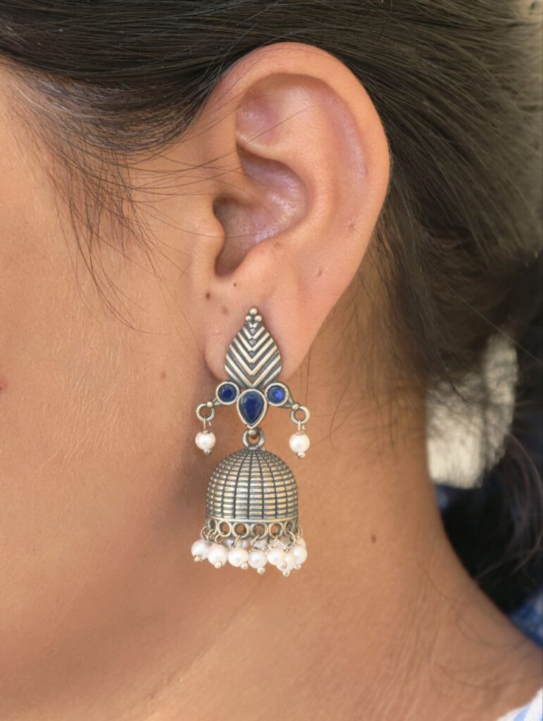 Elegant Leaf Design Jhumka Earrings – Stunning Traditional Partywear Jewelry