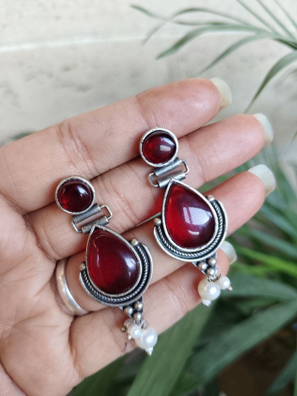 Elegant Vintage Drop Earring – Timeless Stunning Antique Style Jewelry for Women 5 Vintage Drop Earring Elegant Antique Style Brass Jewelry for Women