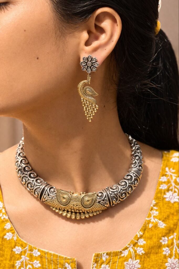 Two-tone Peacock Hasli Necklace Elegant Dazzling Traditional Statement Jewelry