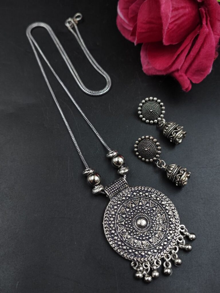 Beautiful German Silver Chain Necklace Set Jewelry for Everyday Wear Glam Look