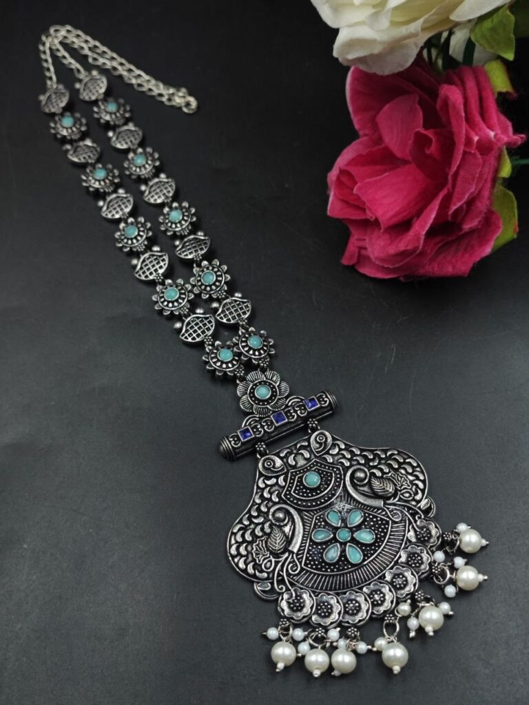 Vintage Silver Look Necklace Antique Jewelry for Gorgeous Traditional Style