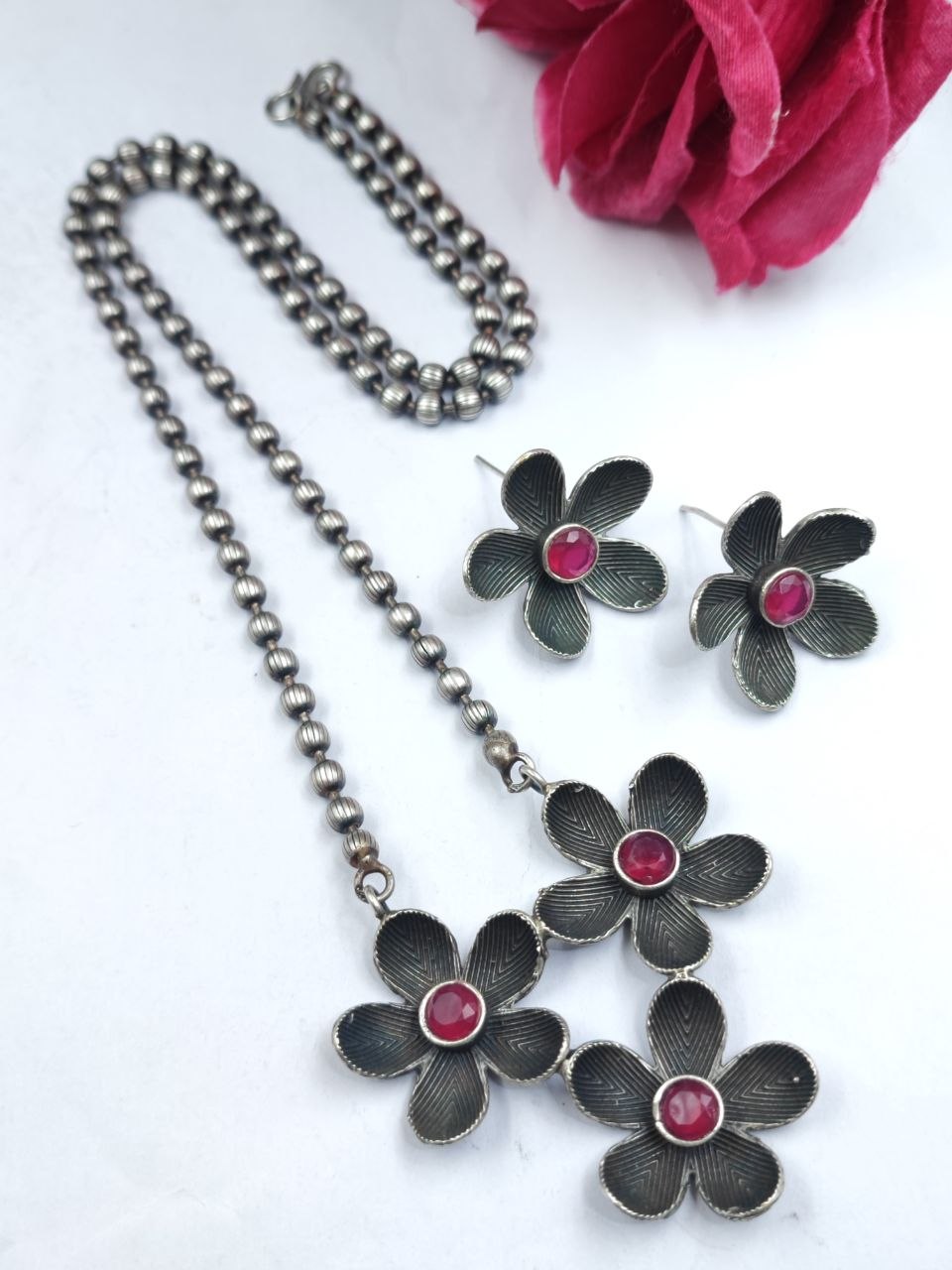 Designer Flower Necklace Set Jewelry for Beautiful Party Wear Look 4 Flower Necklace Set stylish brass jewelry design