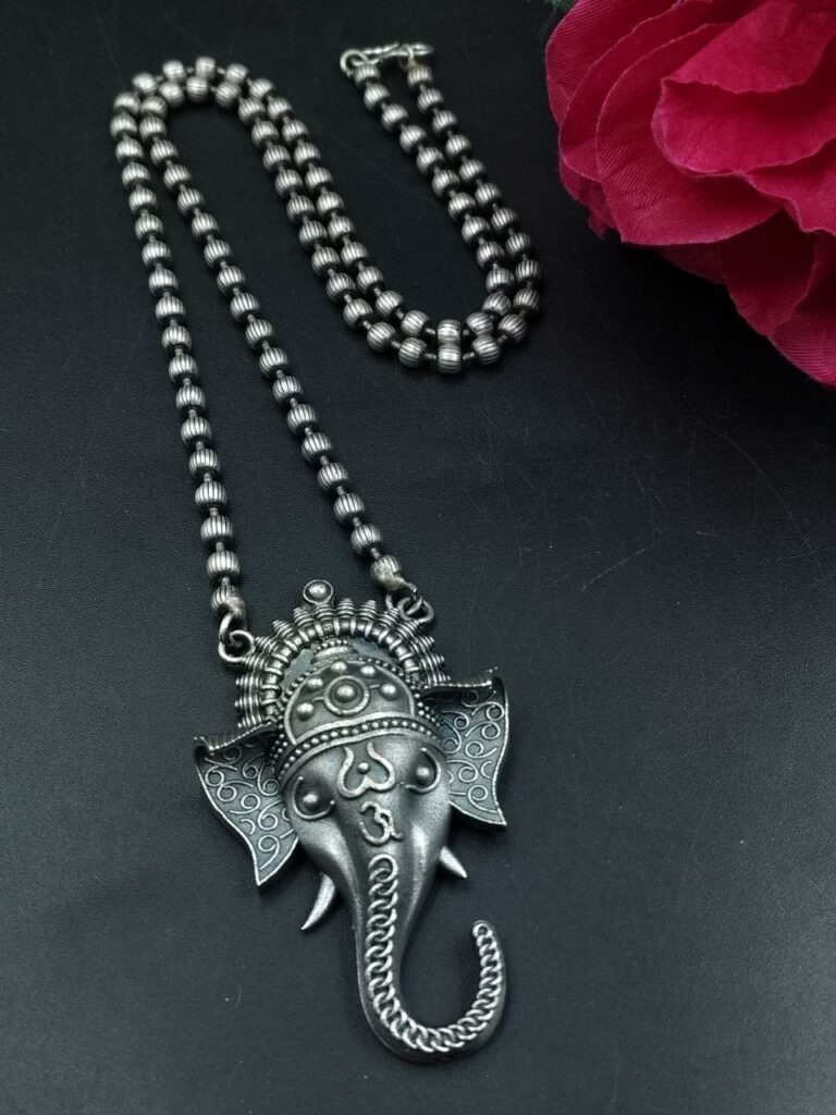 Ganesha Necklace Divine Traditional Jewelry for Auspicious Stylish Look