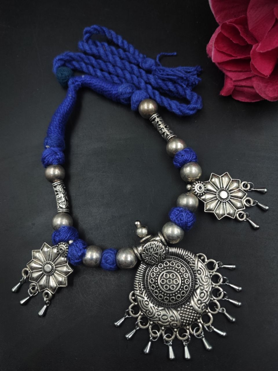 Unique Thread Necklace Elegant Jewelry for Pearl Work Detailing 1 Thread Necklace stylish brass jewelry design