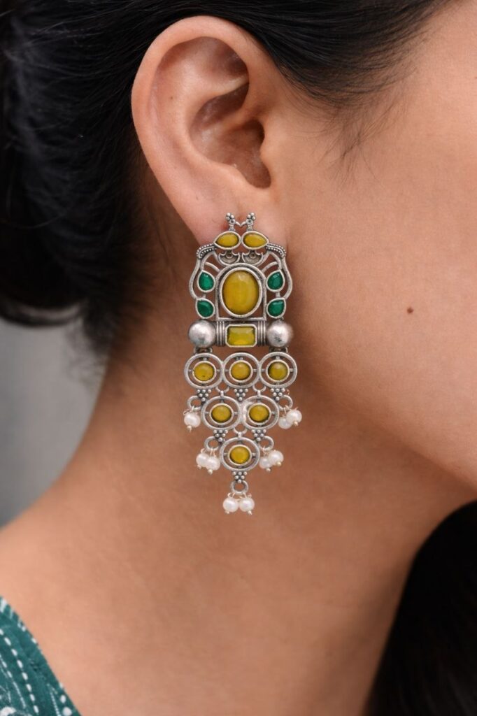 Dangler Silver Earring Stylish Jewelry for Beautiful Party Look