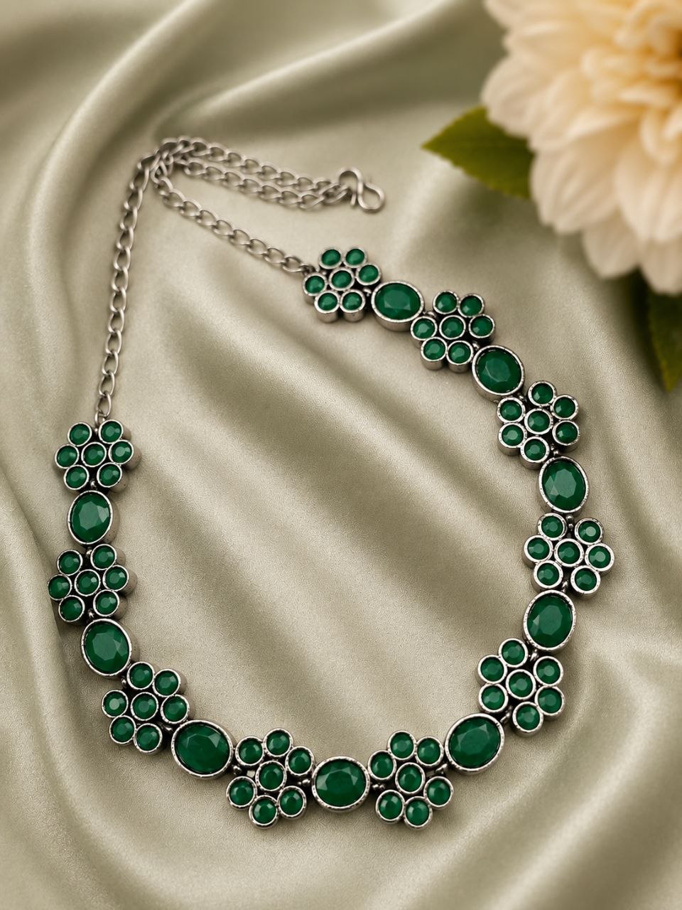 Floral Art Necklace Exquisite Premium Jewelry for Elegant Traditional Style 3 Floral Art Necklace stylish brass jewelry design