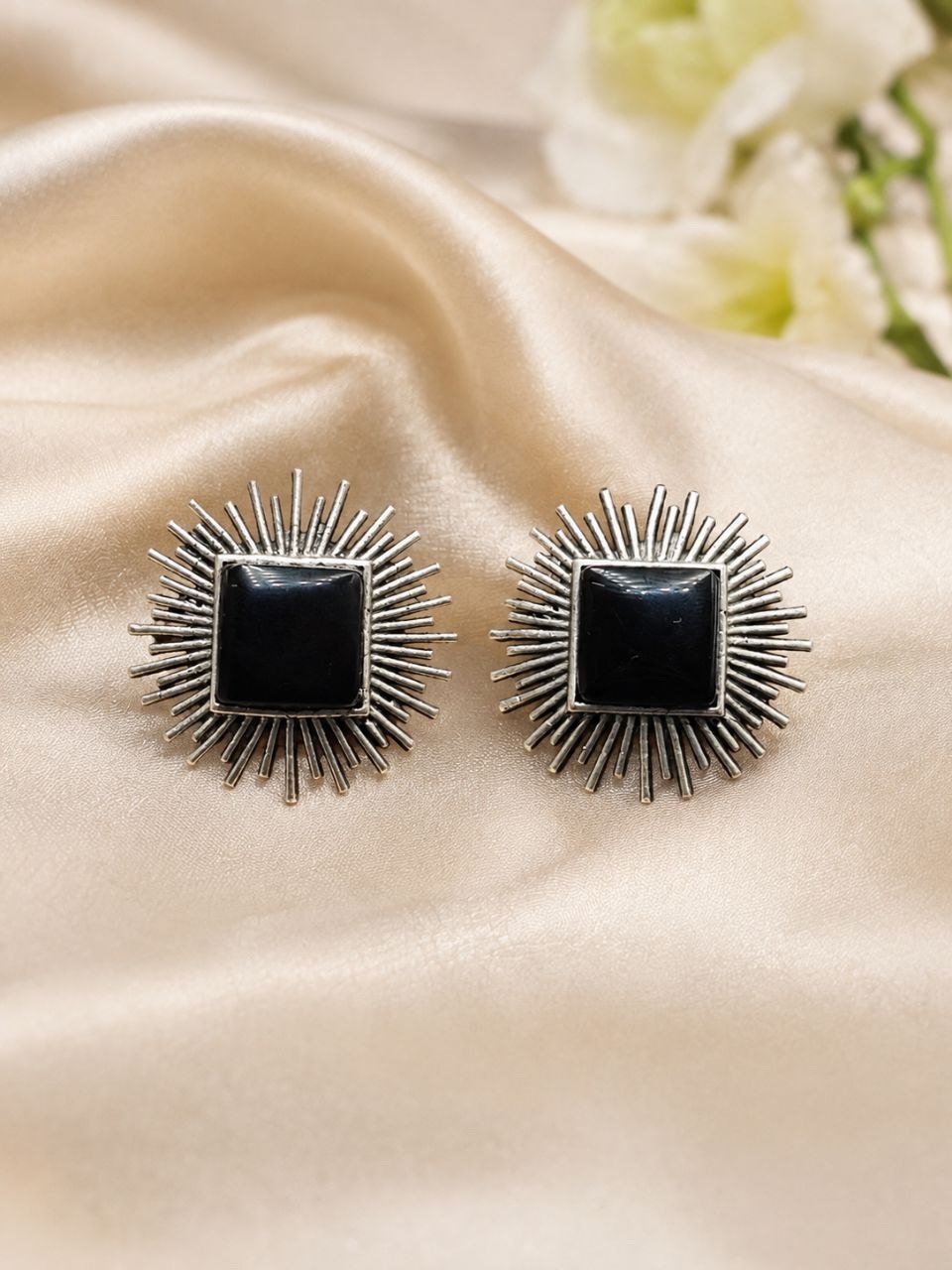 Monalisa Stone Stud Earring Elegant Minimal Design for Beautiful Style 10 Stud Earring stylish brass jewelry design