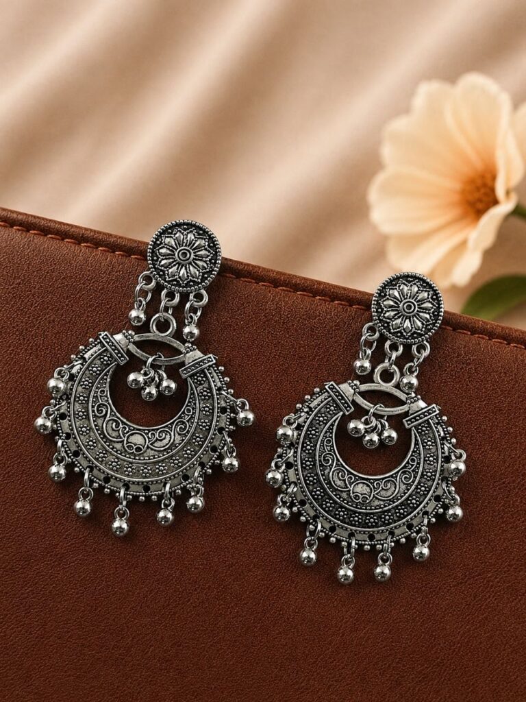 Beautiful Silver Earring Elegant for Stylish Look
