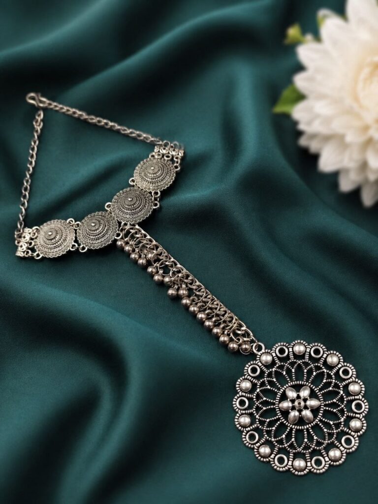 Silver Mang Tika Traditional Design for Beautiful Bridal Wear